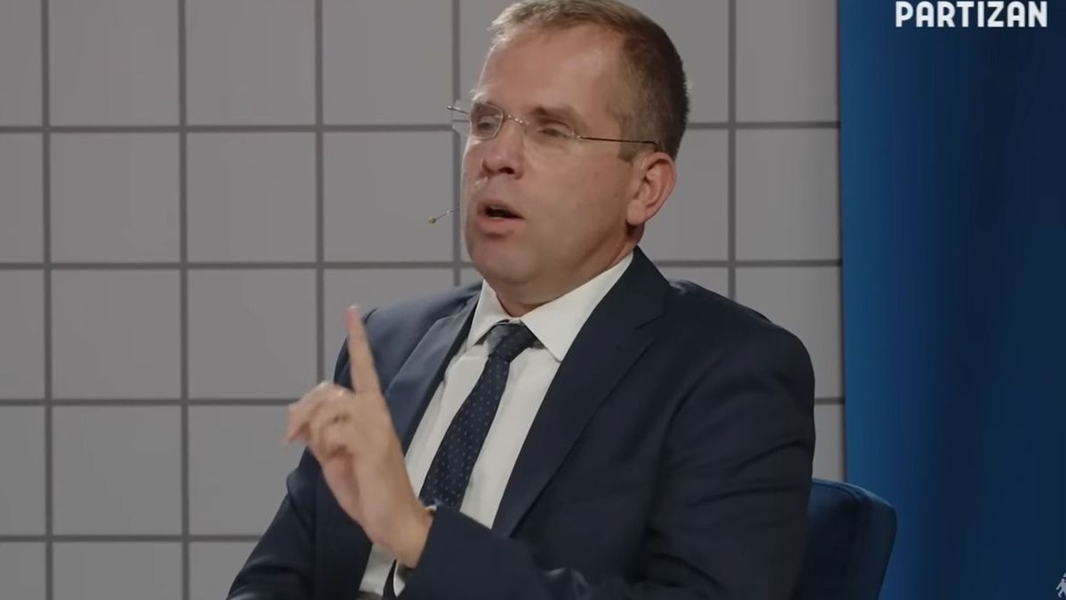 Ruff Bálint, Tisza Párt, Magyar Péter