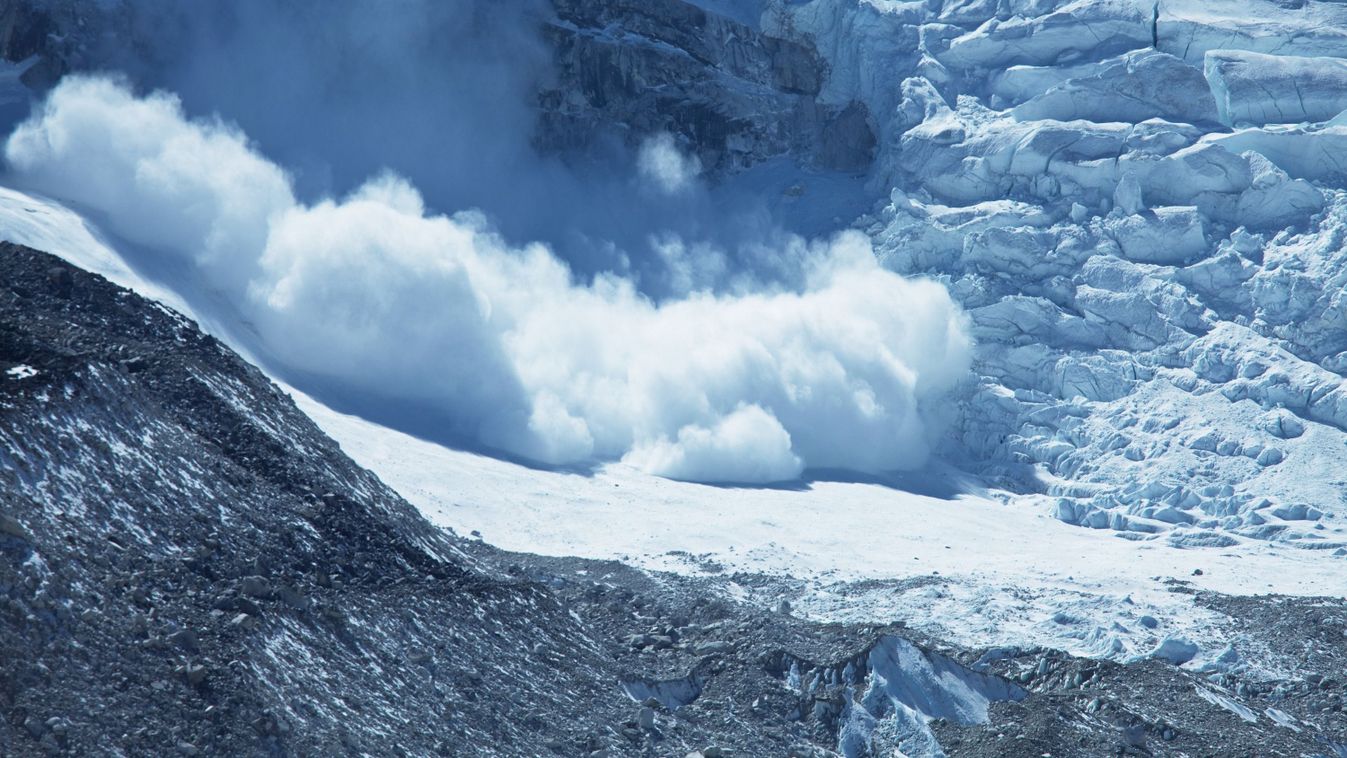 avalanche in Himalaya
Shutterstock