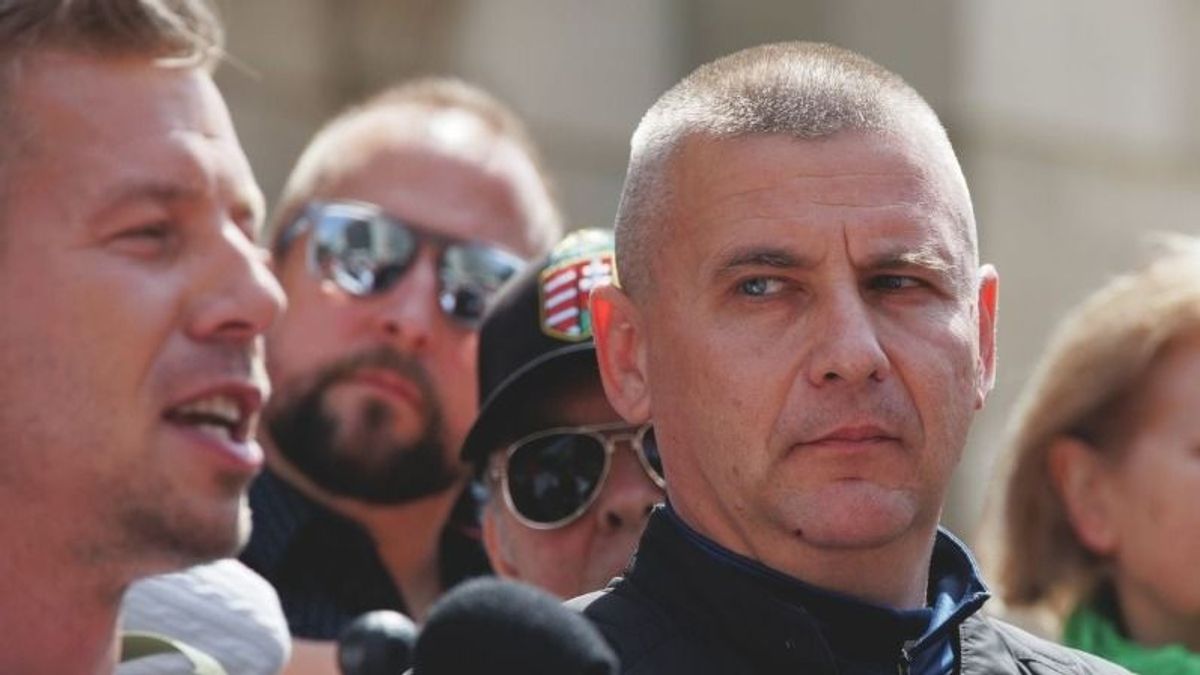 Budai Gyula a belügyminiszterhez fordult Ruszin-Szendi Romulusz fegyverbotránya miatt