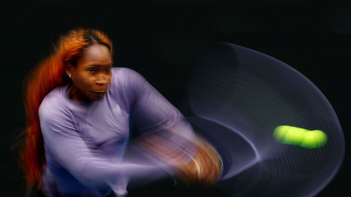 Ausztrália - Az amerikai Coco Gauff fonákot üt a 2026-os Australian Open előtti edzésen 