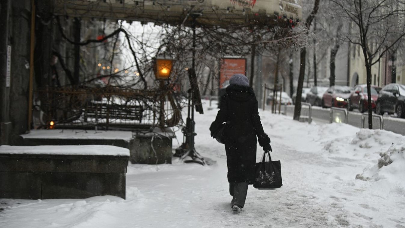 Áram és fűtés nélkül maradtak Kijevben (Fotó: AFP)
