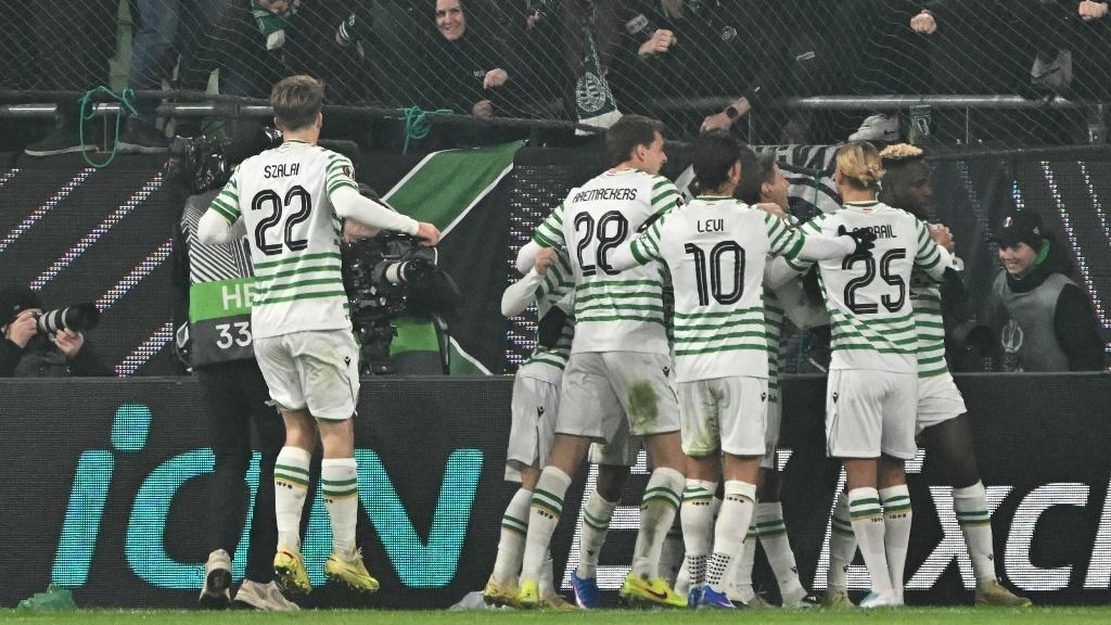 Szijjártó Péter: Hat konzul fogja segíteni az Angliába érkező Fradi-drukkereket