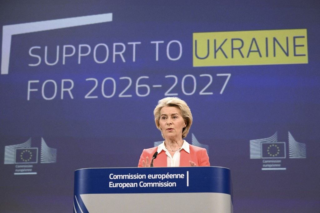 Brüsszel beterjesztette a 90 milliárd eurós közös hitelfelvételt Ukrajna és a háború finanszírozására (Fotó: NICOLAS TUCAT / AFP)