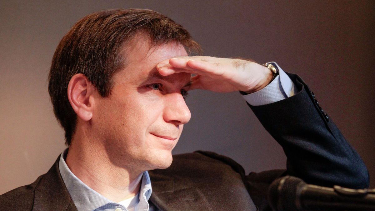 Magyar Péter újabb embert igazolt Bajnai Gordontól