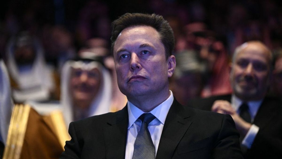 Elon Musk váratlan bejelentést tett