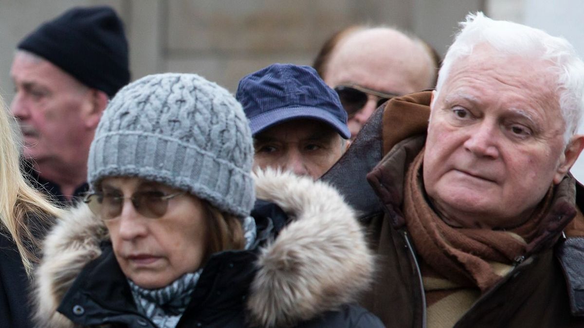 Tucatnyi baloldali szakértő dolgozhatott Magyar Péterék megszorítócsomagja mögött, kiderítettük a neveket