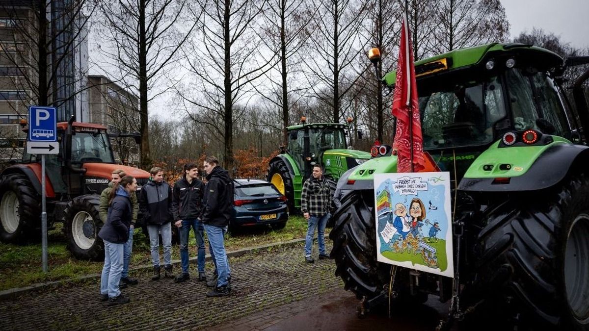 Folytatódik az európai gazdák tüntetéssorozata, traktorokkal állják el az utakat Belgiumban + videó