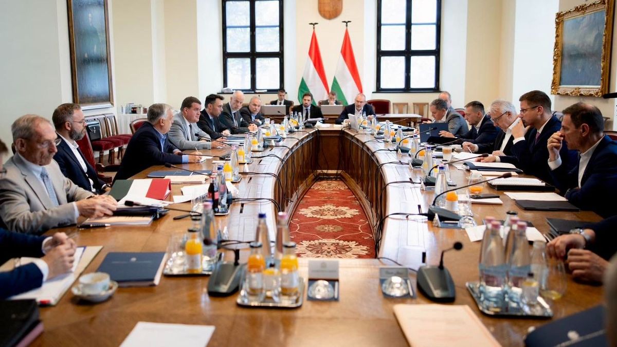 Januári rezsistop: a technikai részletekről tárgyal a kormány