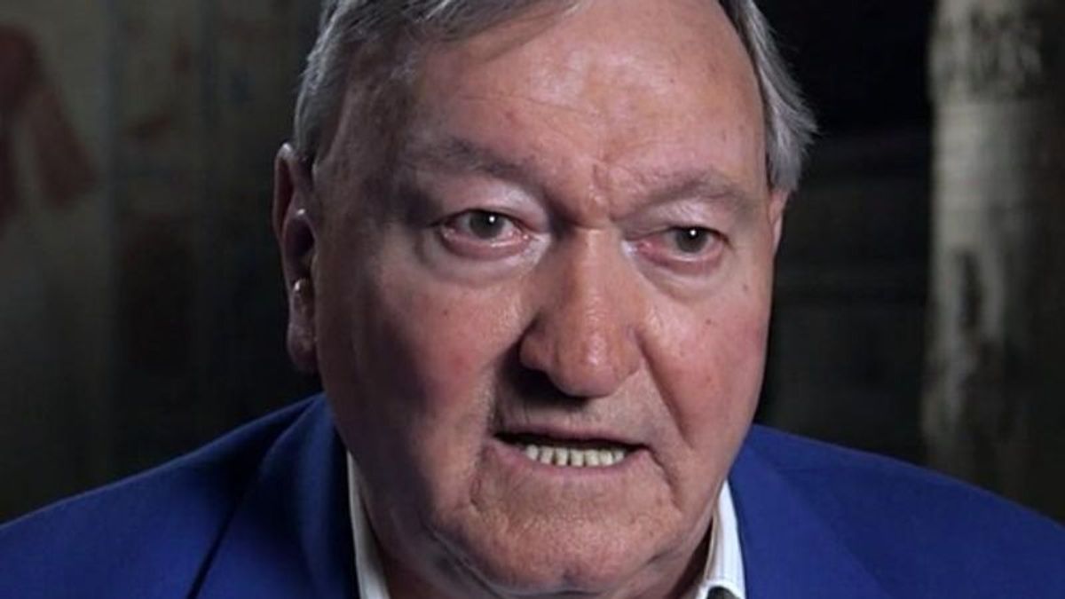 Meghalt a világhírű svájci író, Erich von Däniken