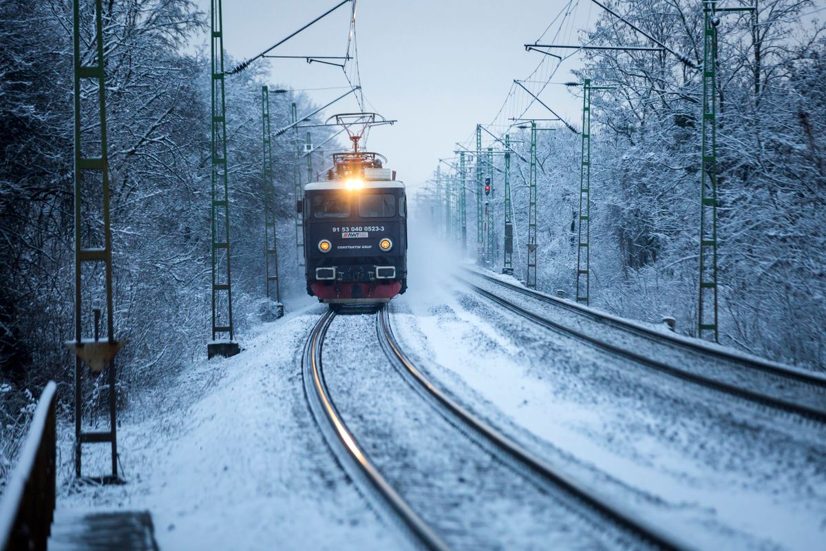 Kismaros, 2018. január 14.
Vonat a behavazott Kismarosnál 2018. január 14-én.
MTI Fotó: Mohai Balázs