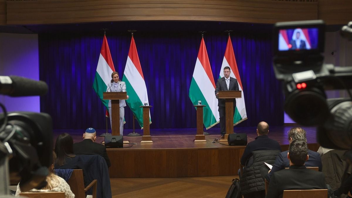 Menetrend szerint: a szerdai kormányülés után csütörtökön Kormányinfó