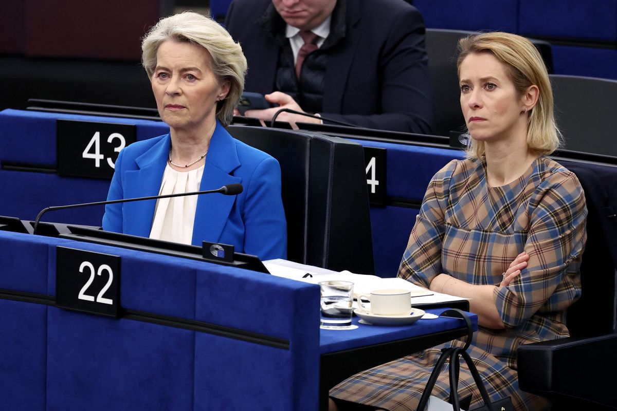 European Commission President Ursula von der Leyen (L) and EU's High Representative for Foreign Affairs and Security Policy Kaja Kallas react during a debate on the conclusion of the European Council meeting of 18-19 December 2025, at the European Parliament in Strasbourg, eastern France, on January 21, 2026. (Photo by FREDERICK FLORIN / AFP)