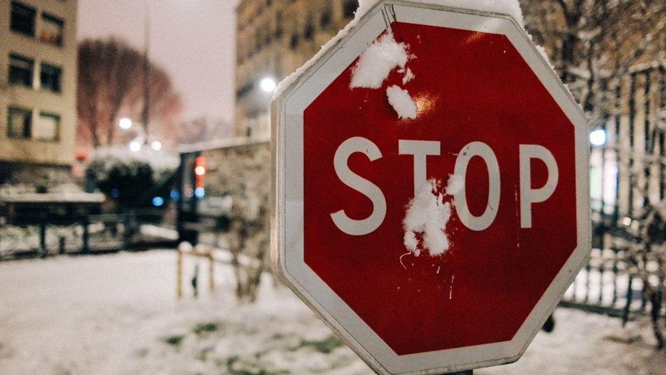 STOP tábla