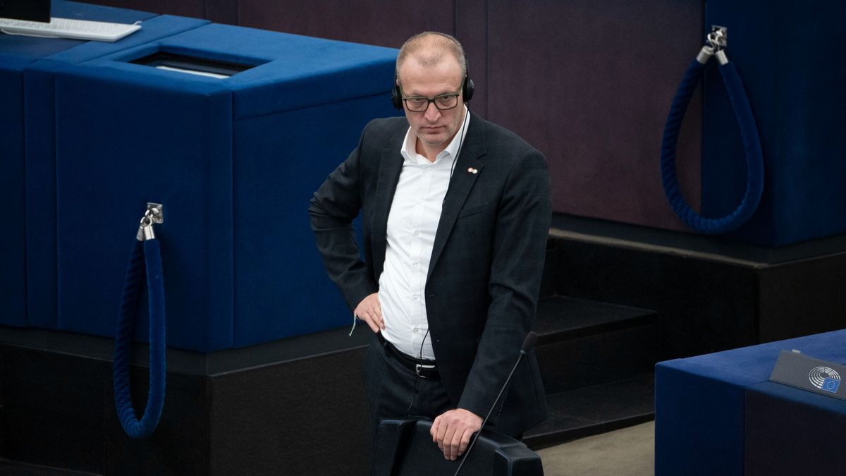 Strasbourg, 2024. december 17.
Tarr Zoltán, a Tisza Párt EP-delegációjának vezetője az Európai Parlament plenáris ülésén Strasbourgban 2024. december 17-én.
MTI/Bodnár Boglárka