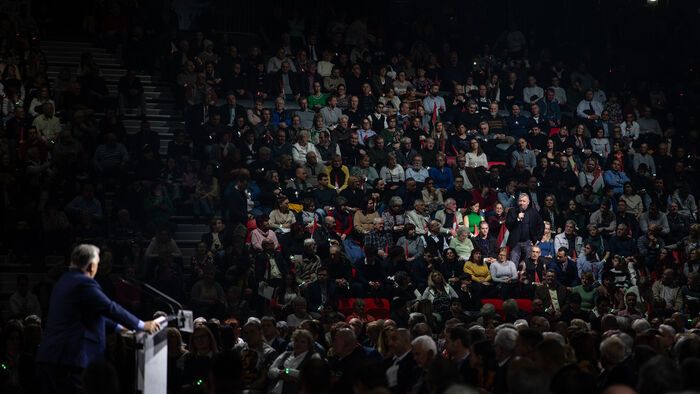 DPK Miskolc
Fidesz kampány
Orbán Viktor