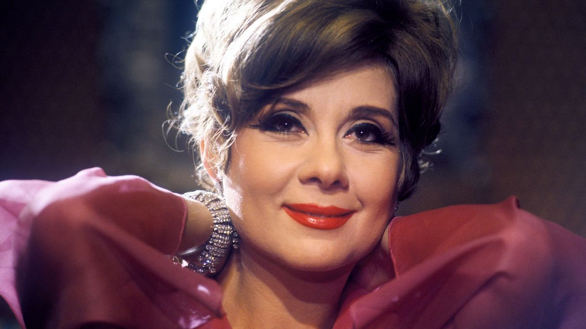 Kivágtak egy jelenetet a filmből Ruttkai Éva erkölcstelennek ítélt fürdőruhája miatt