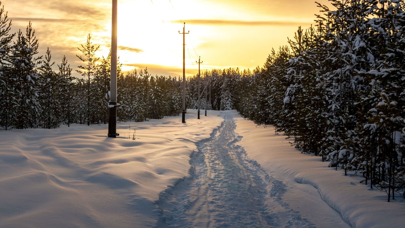 Senki ne induljon útnak ezekben a járásokban, veszélyes hófúvás közeleg
