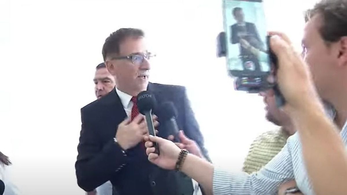 Gazdasági összeomlással riogatnak, mégis állampapírt vesznek a Tisza politikusai