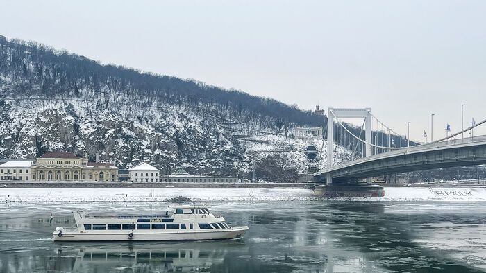 Magyarország - Hóesés a fővárosban