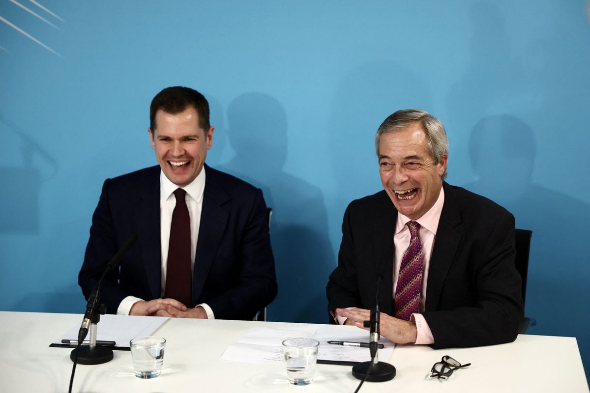 A toryk jövője kérdéses, miután Robert Jenrick után újabb konzervatív politikus igazolt Nigel Farage pártjához 