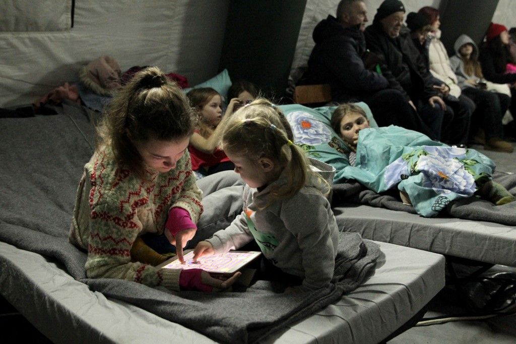 Ukrajna súlyos energiaválsággal küzd: sokan fűtött sátrakban keresnek menedéket (Fotó: AFP)