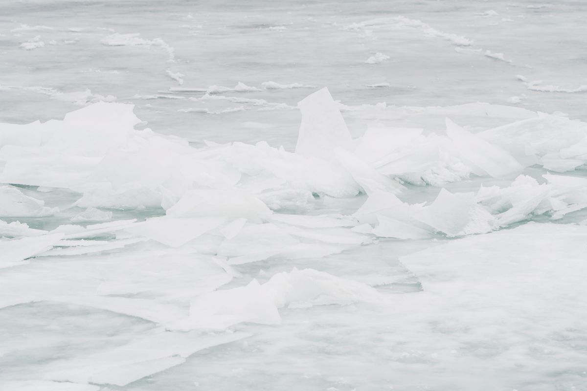 Siófok, 2018. március 1.
A befagyott Balaton Siófok-Szabadifürdõnél 2018. március 1-jén.
MTI Fotó: Mónus Márton