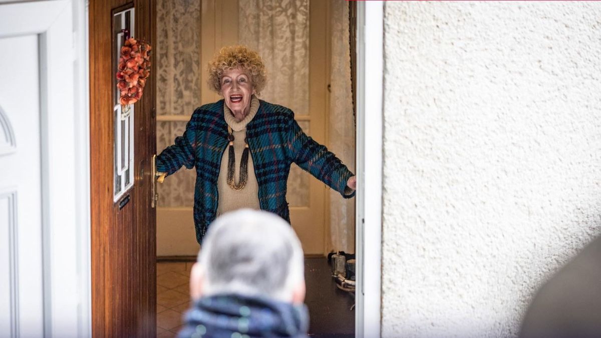 Orbán Viktor adta át az egymilliomodik gondosórát + videó