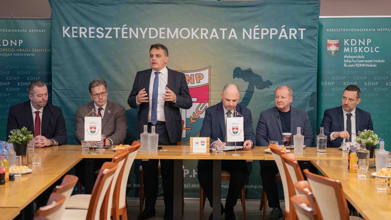 A KDNP országjárásának miskolci állomása