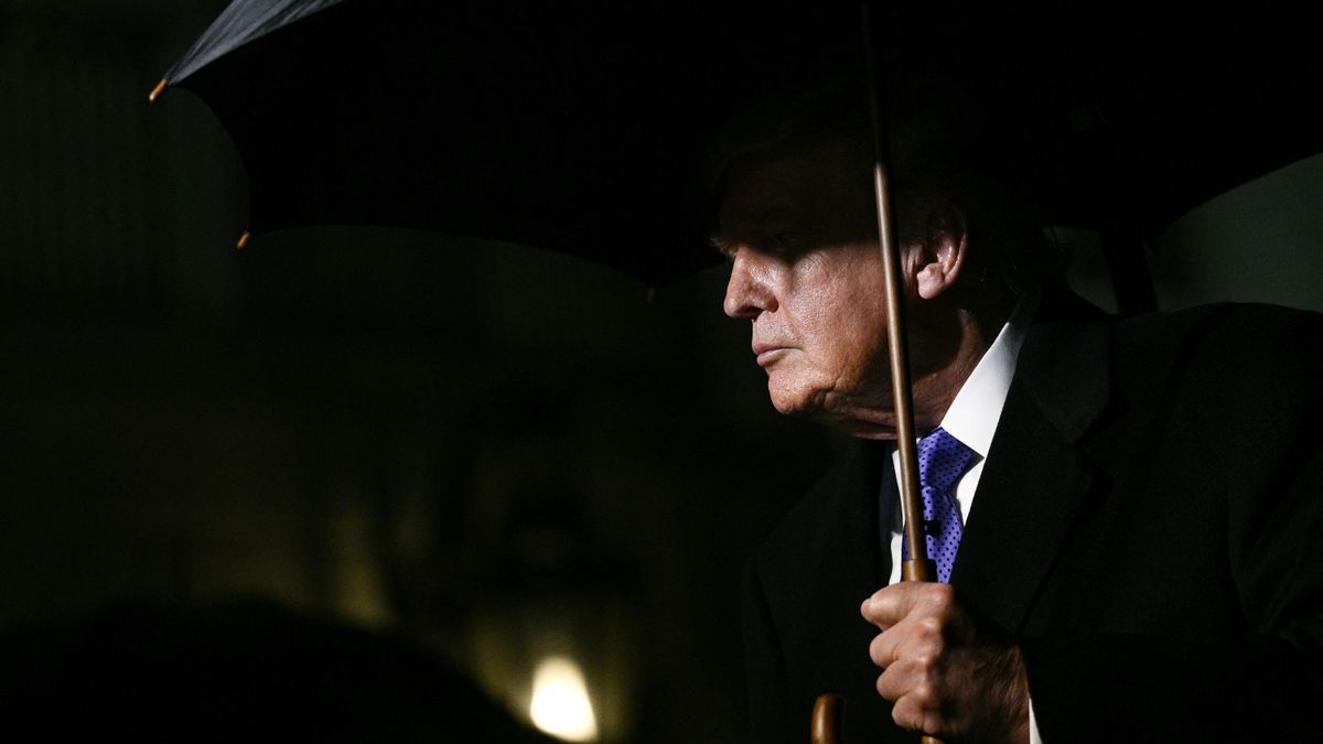 Világgazdasági csúcs lesz, feszült a helyzet Trump miatt