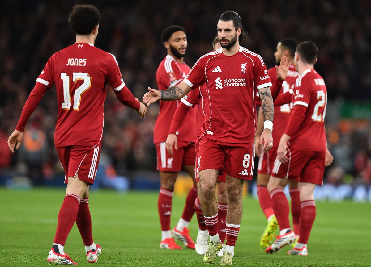 Curtis Jones is gratulált Szoboszlai Dominiknek