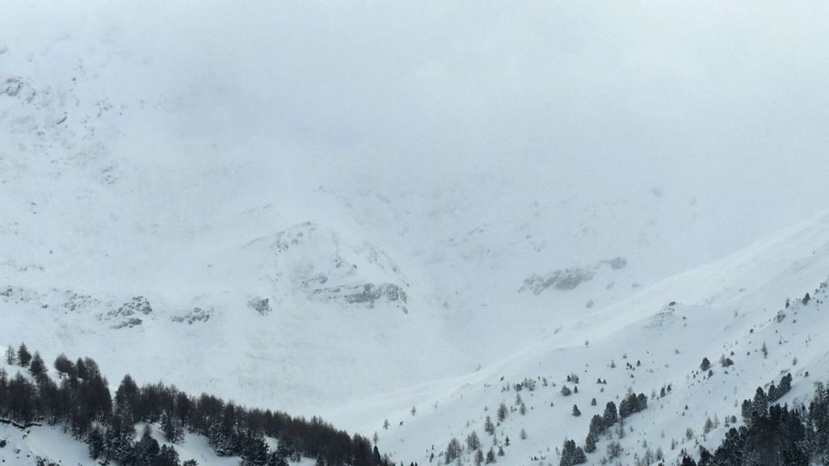 Lavinák pusztítottak az Alpokban