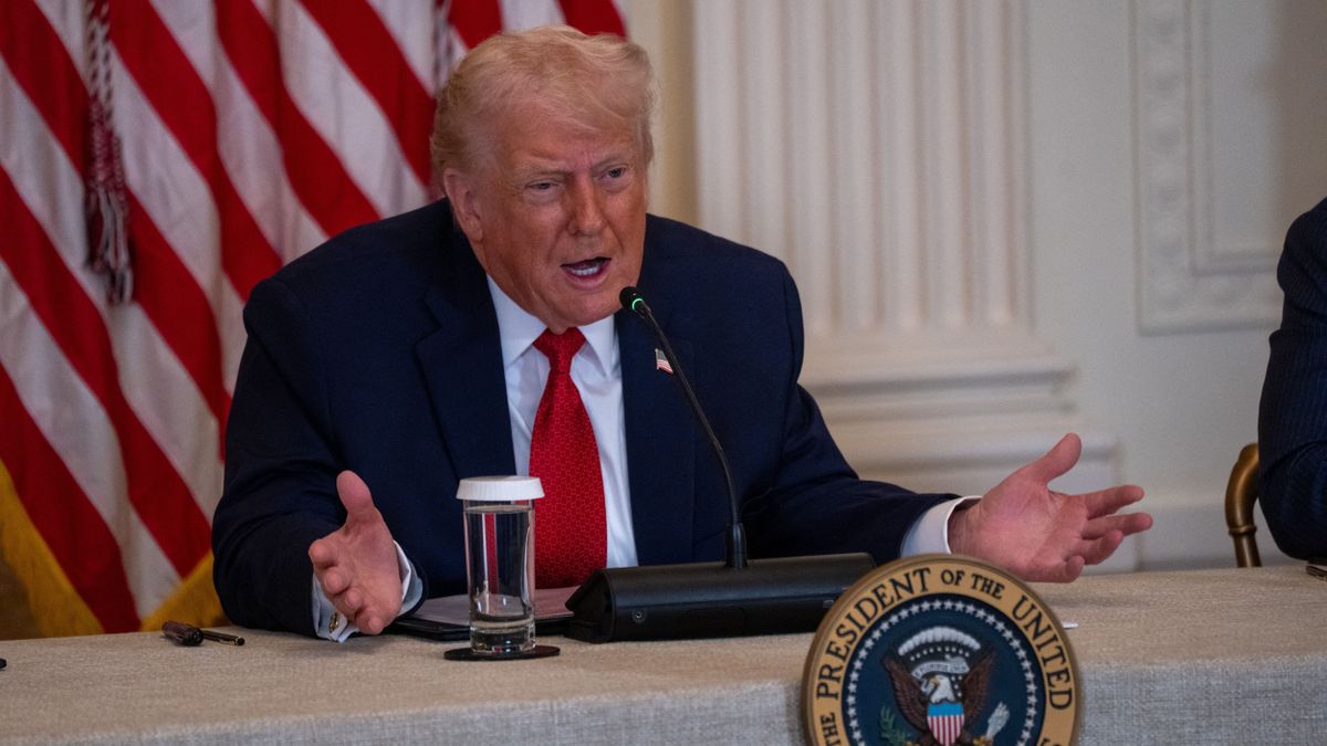 Trumpnak kell Grönlnad, a háborúpárti Európa nem hátrál