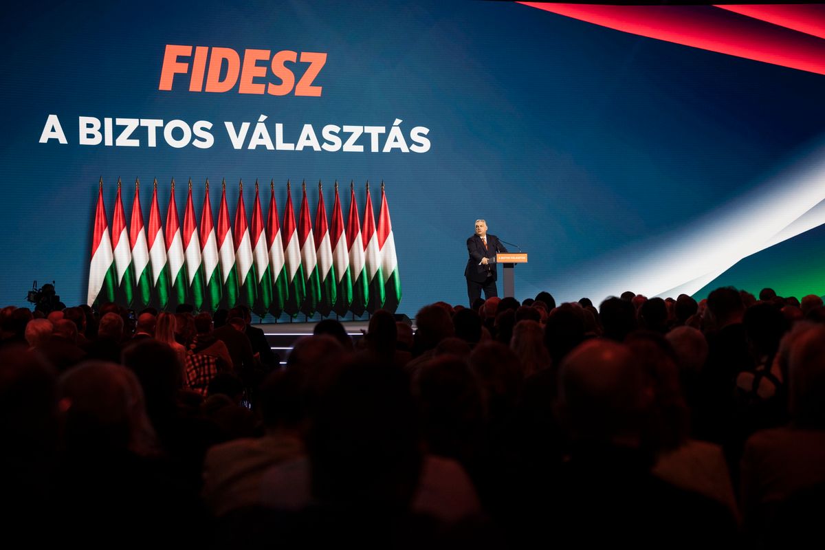 Budapest, 2026. január 10.
A Miniszterelnöki Kommunikációs Főosztály által közreadott képen Orbán Viktor miniszterelnök, a Fidesz elnöke beszédet mond a párt kongresszusán a budapesti Hungexpón 2026. január 10-én.
MTI/Miniszterelnöki Kommunikációs Főosztály/Kaiser Ákos