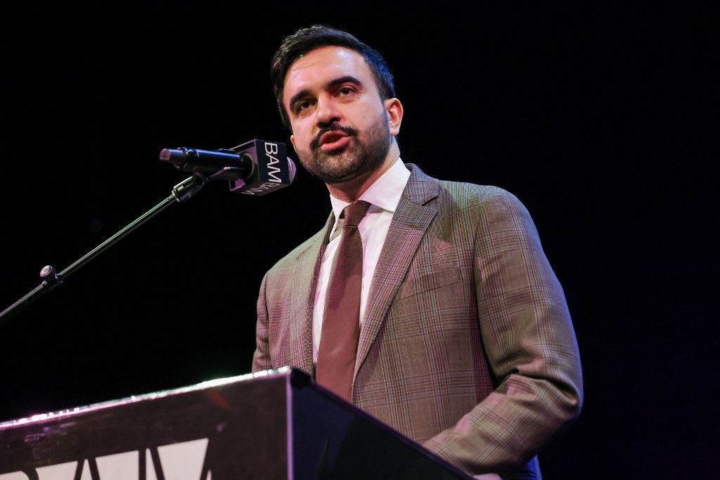 New York polgármestere szerint az őrizetbe vett férfi szándékosan és többször is nekiütközött autójával a zsinagóga épületének