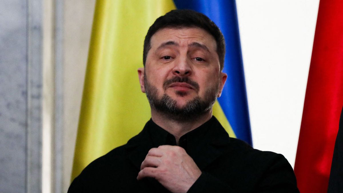 Volodimir Zelenszkij ukrán elnök bicskanyitogató stílusban beszélt Orbán Viktorról Davosban