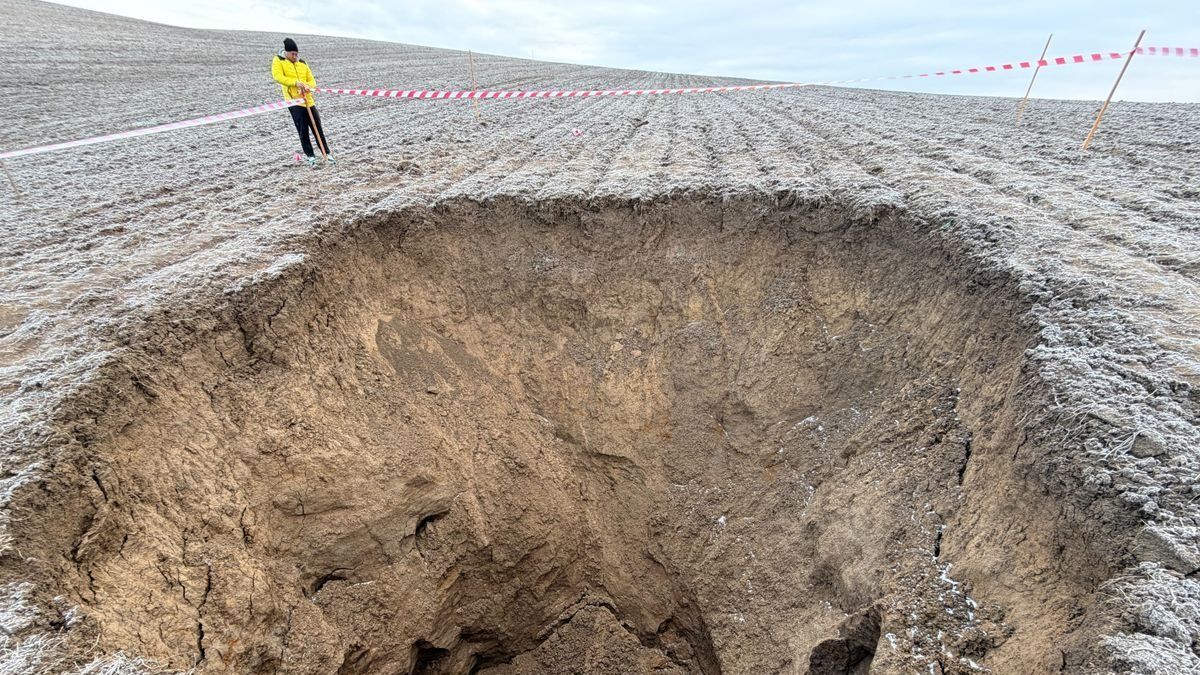 Beomlott egy bánya Nógrádban, hatalmas kráter tátong ebben a kis községben