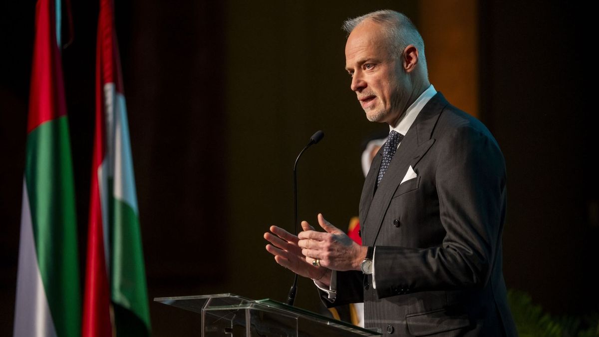 Szalay-Bobrovniczky Kristóf: 2026 tétje a háború vagy béke + videó