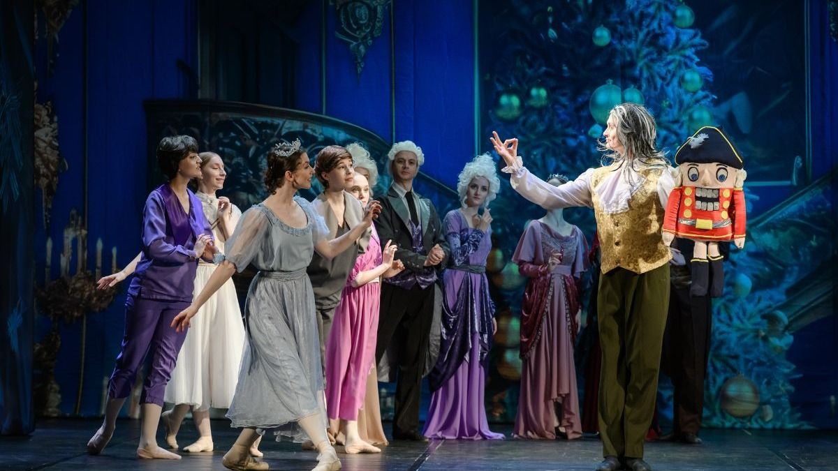 Világhírű szentpétervári művészekkel láthatjuk országszerte A diótörőt, a karácsony balettjét