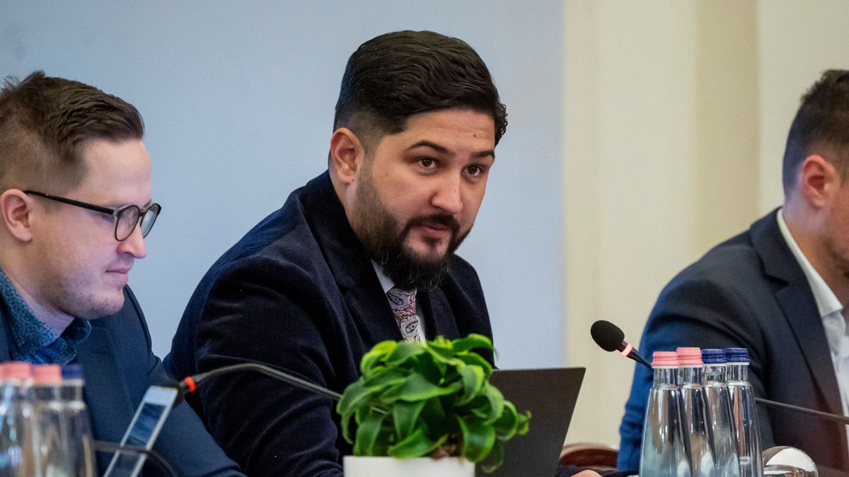 Hadházy és Magyar tudja, hogy legyőzöm őket, ezért támadnak