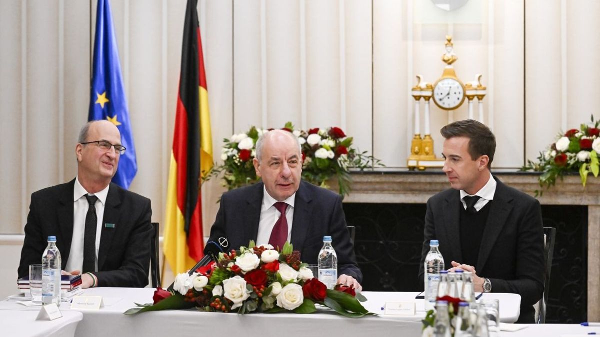 Kétnapos németországi munkalátogatáson vett részt Sulyok Tamás – sűrű volt a program + videók