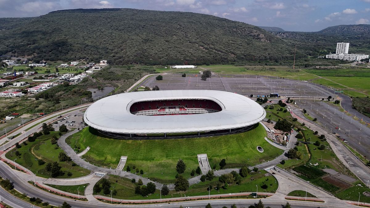 Hullazsákokat és emberi maradványokat találtak a labdarúgó-vb egyik stadionjánál