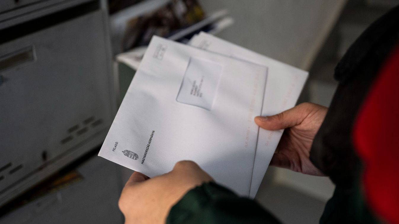 Nemzeti konzultáció - Megkezdődött a konzultációs ívek postai kézbesítése

MTI Fotószerkesztõség
Bodnár Boglárka