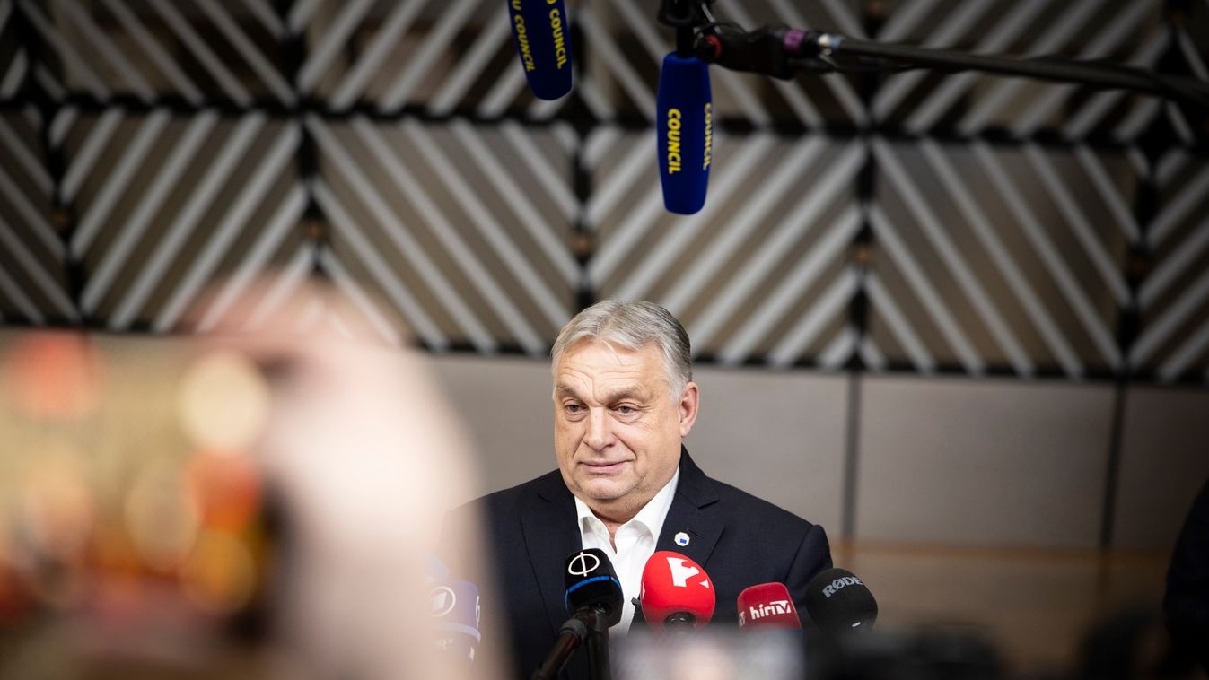 Orbán Viktor miniszterelnök nyilatkozik a sajtó képviselőinek 