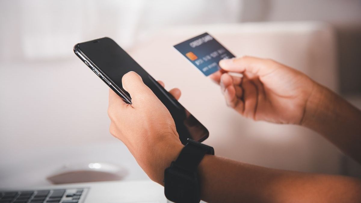 Szóljon a banknak, ha drágállja a számlavezetést – tízezreket spórolhat vele