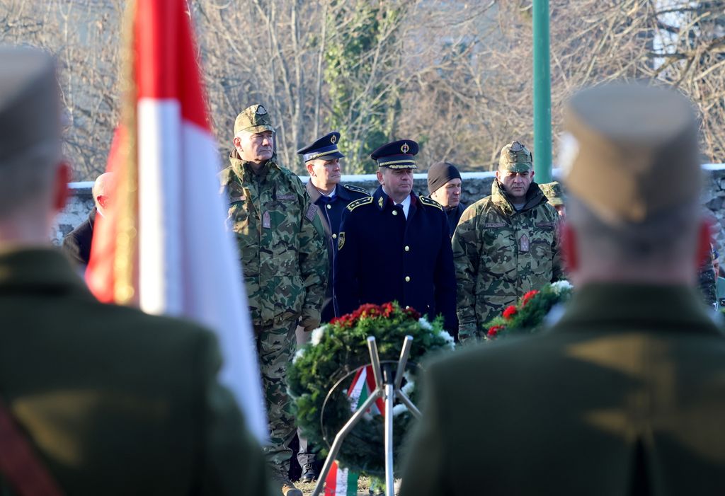 Megemlékezés a hejcei katasztrófa huszadik évfordulóján a Borsó-hegyen