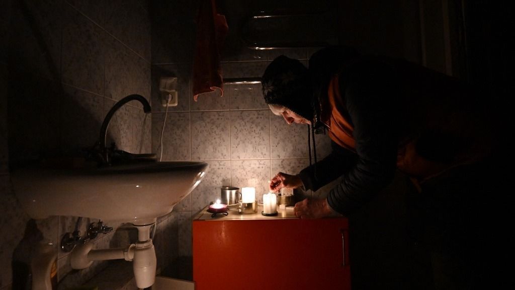 A háború mindent felemészt: Ukrajnában már a túlélésért fizetnek az emberek