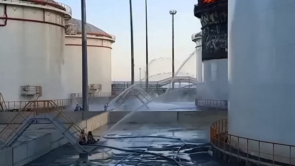 Az ukrán dróntámadás során tűz keletkezett, sok a sérült, halottak is vannak