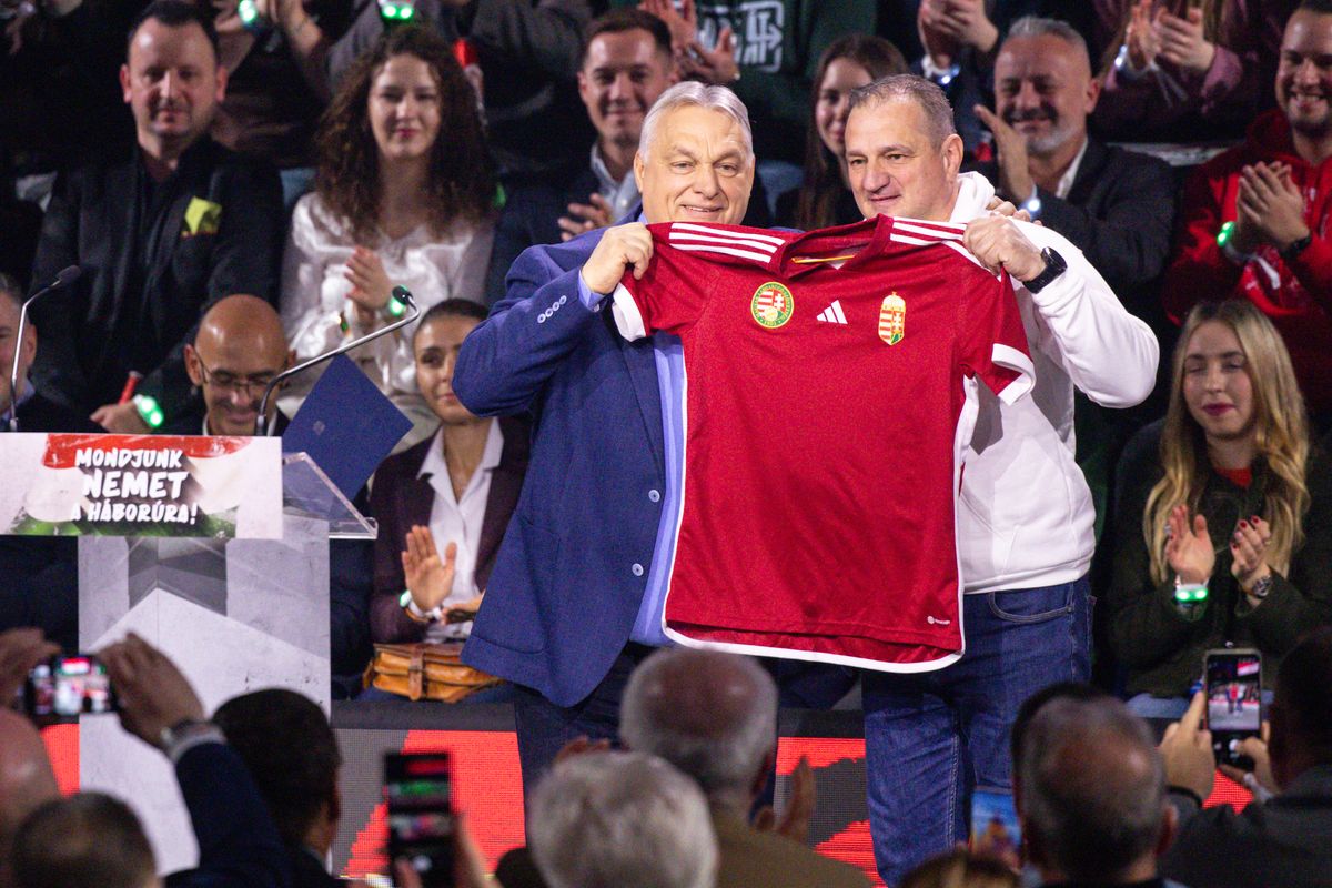 DPK Esztergom
Fidesz kampány
Orbán Viktor