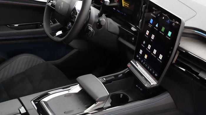 Renault Rafale PHEV teszt