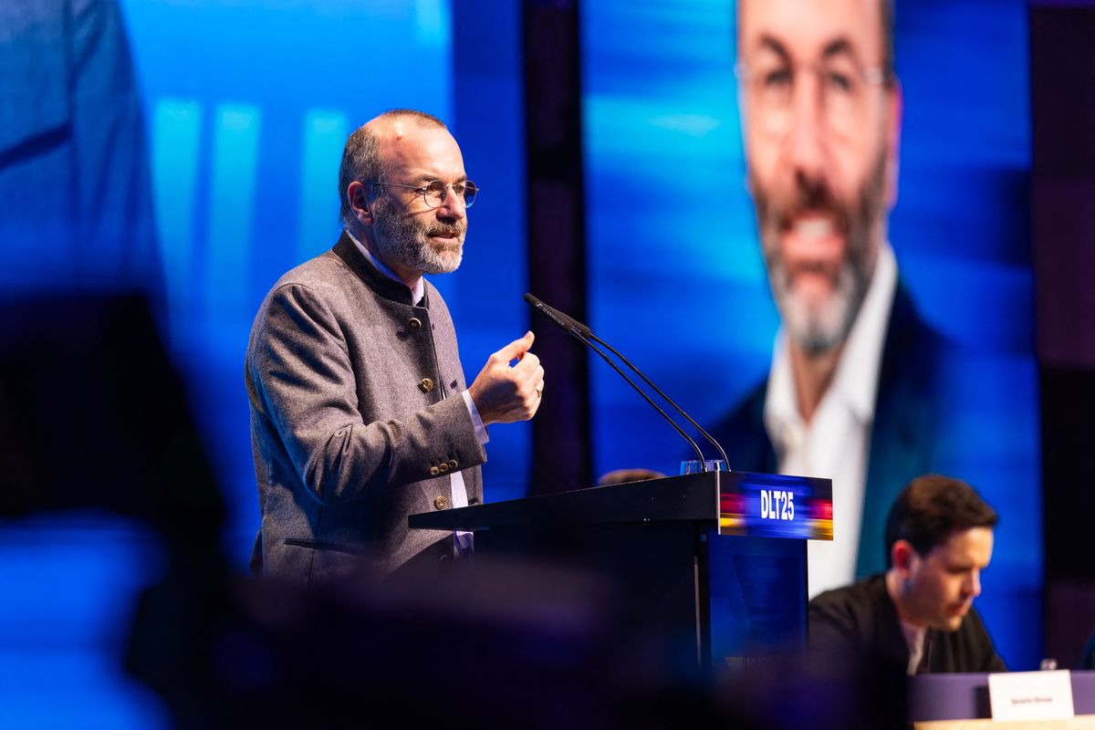 Weber akcióba lendült, még tovább centralizálná a hatalmat